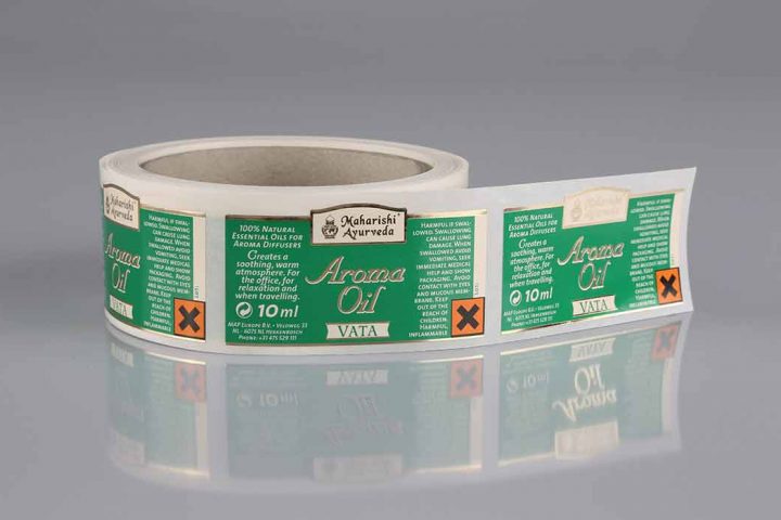 Cosmetic labels with premium finishes